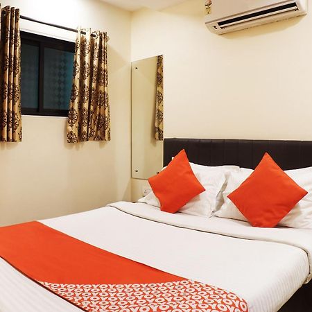 Oyo Hotel Paradise Mumbai Exterior photo